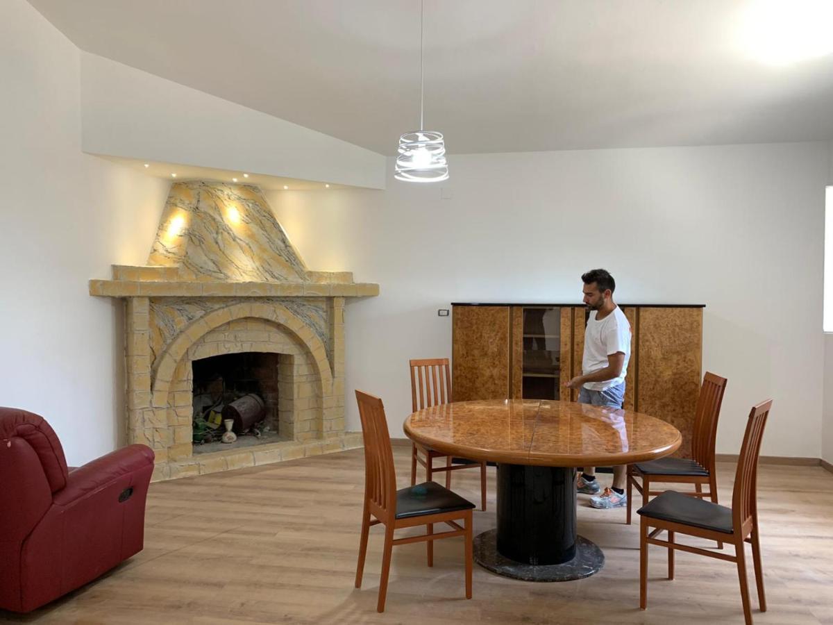 Gio' House Villa เฟอร์รันดีนา ภายนอก รูปภาพ